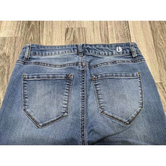 (3/$35) Kensie Womens Size 26 Pockets Cuffed Whiskered Denim Blue Jeans Capris - Picture 3 of 11